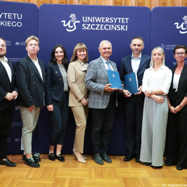 Porozumienie Uniwersytetu Szczecińskiego z firmą Żywiec Zdrój S.A. – wspólne badania, rozwój i kształcenie mikrobiologów