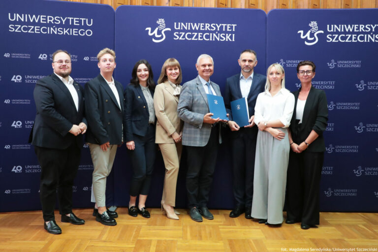 Porozumienie Uniwersytetu Szczecińskiego z firmą Żywiec Zdrój S.A. – wspólne badania, rozwój i kształcenie mikrobiologów